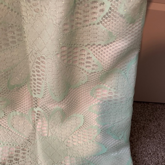 Lilly Pulitzer Shift Dress - Picture 3 of 7